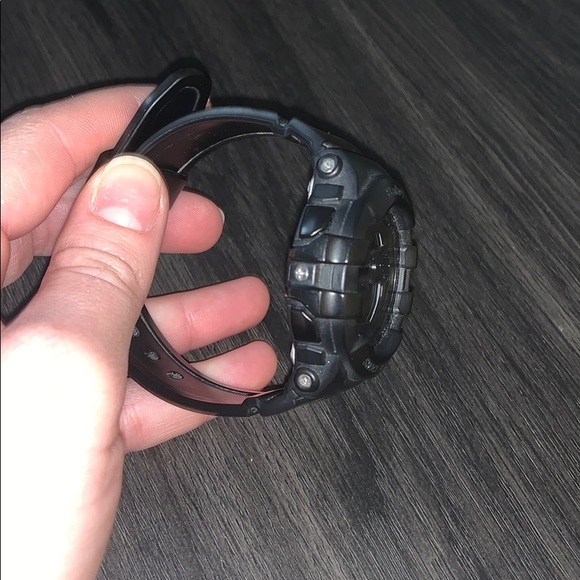 Watch - Picture 2 of 4